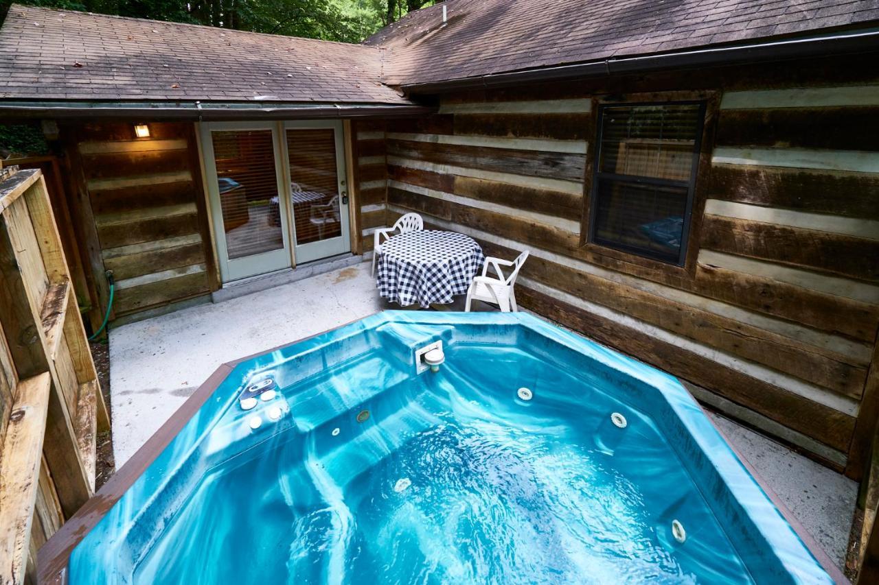 A Cabin In The Woods Pigeon Forge Exterior foto